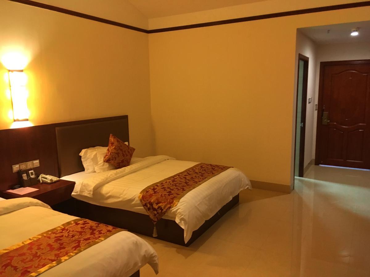 Yangshuo Mountain Top Retreat Bagian luar foto