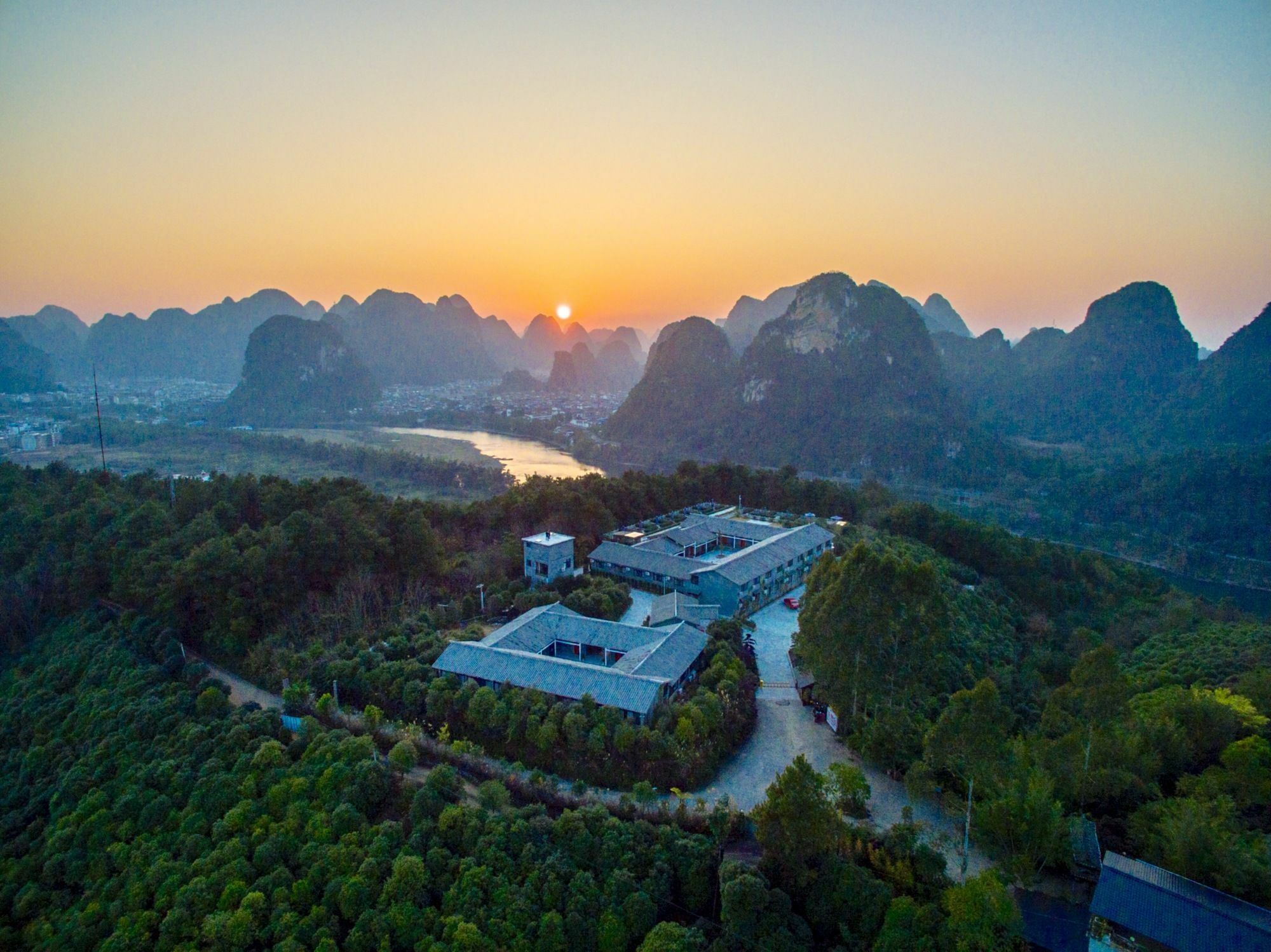 Yangshuo Mountain Top Retreat Bagian luar foto